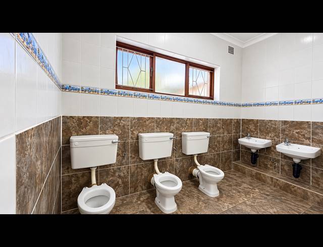 444M² MEDICAL SUITE FOR SALE IN WESTVILLE